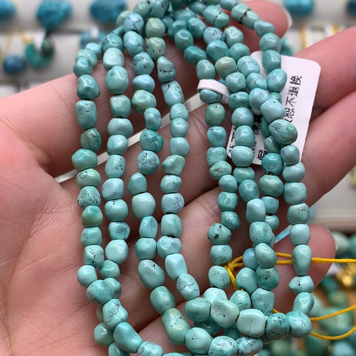 未镶嵌绿松石原矿