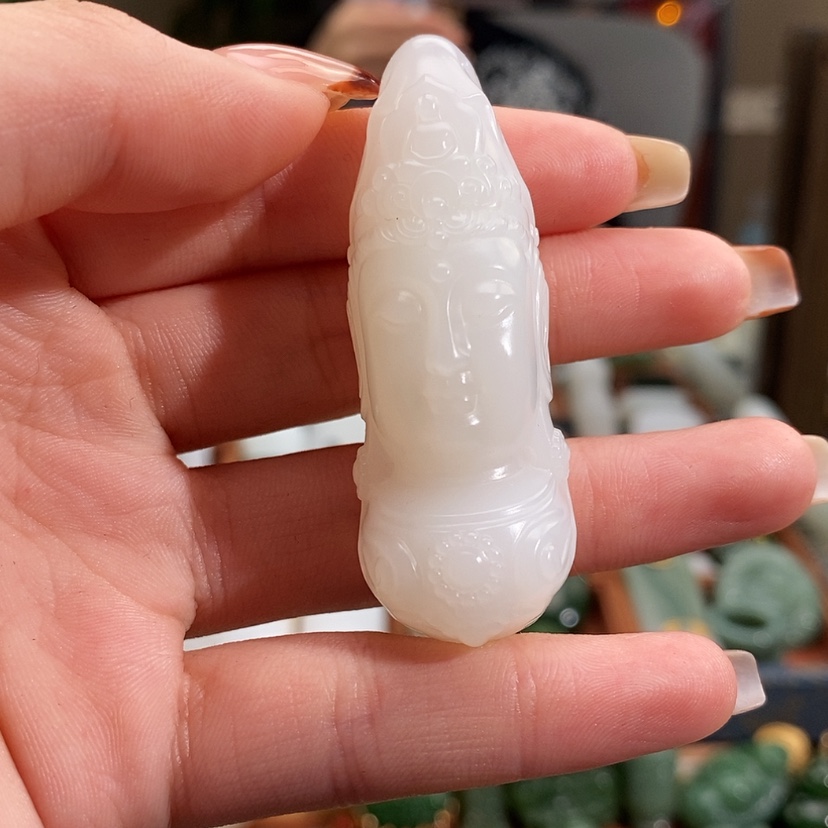 【闪购商品】吊坠(赠链)未镶嵌和田玉