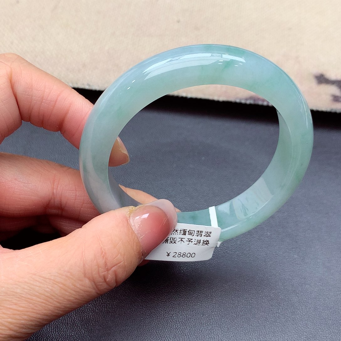 翡翠未镶嵌手镯缅甸翡翠手镯