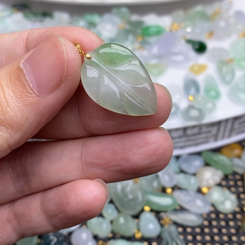 【闪购商品】翡翠18K金镶嵌吊坠(不含链)叶子