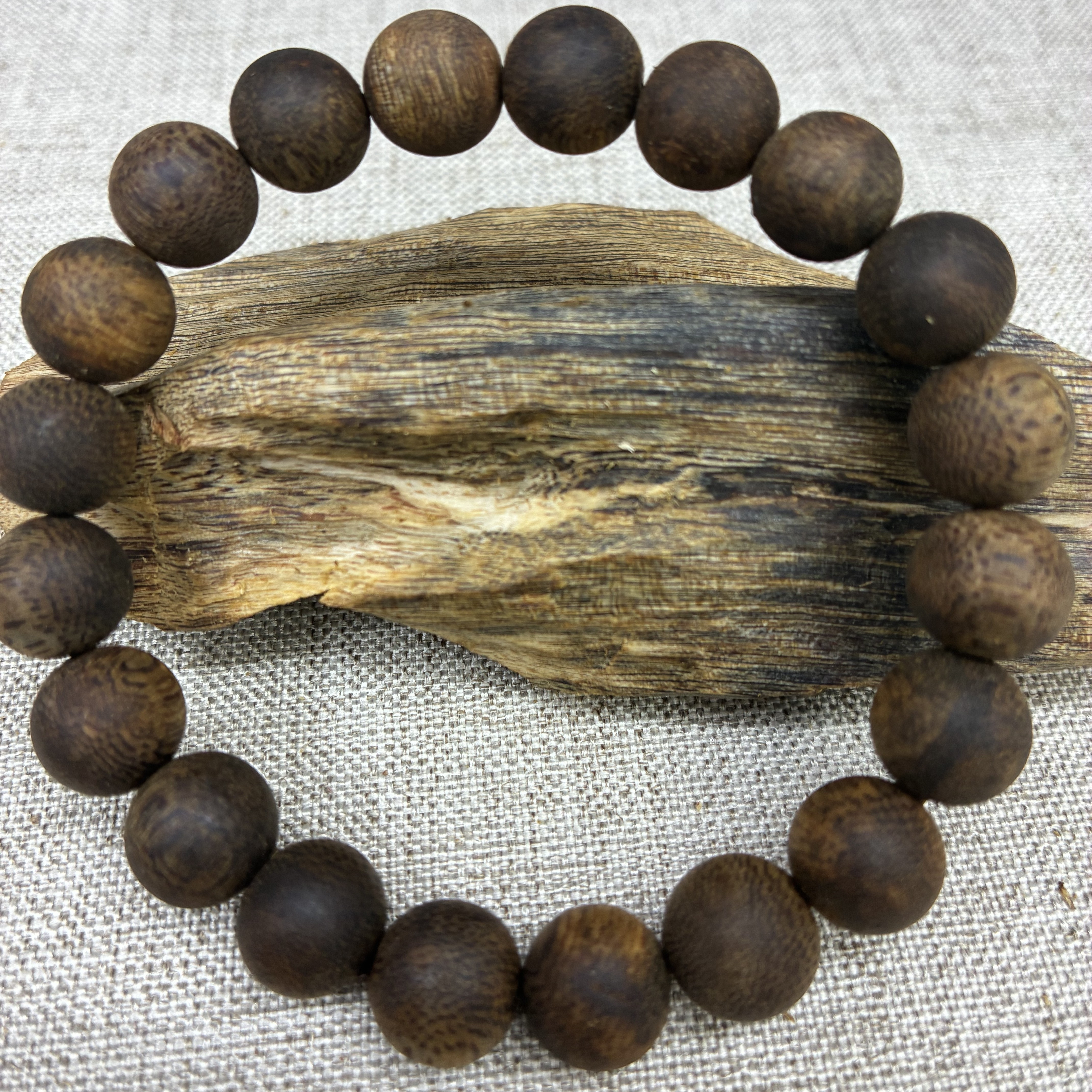 沉香【乌身圆叶】1.0收藏级10克毕业款奇楠沉香手串