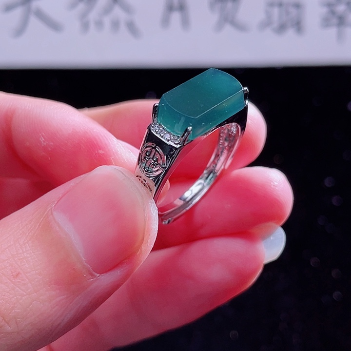 翡翠颈饰未镶嵌999999999