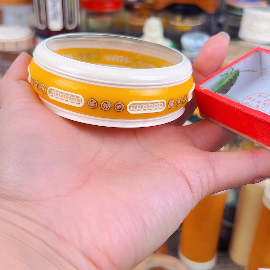 黄色竹钉万体配金钟