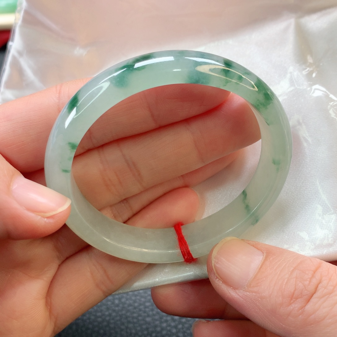 翡翠手镯未镶嵌53贵妃