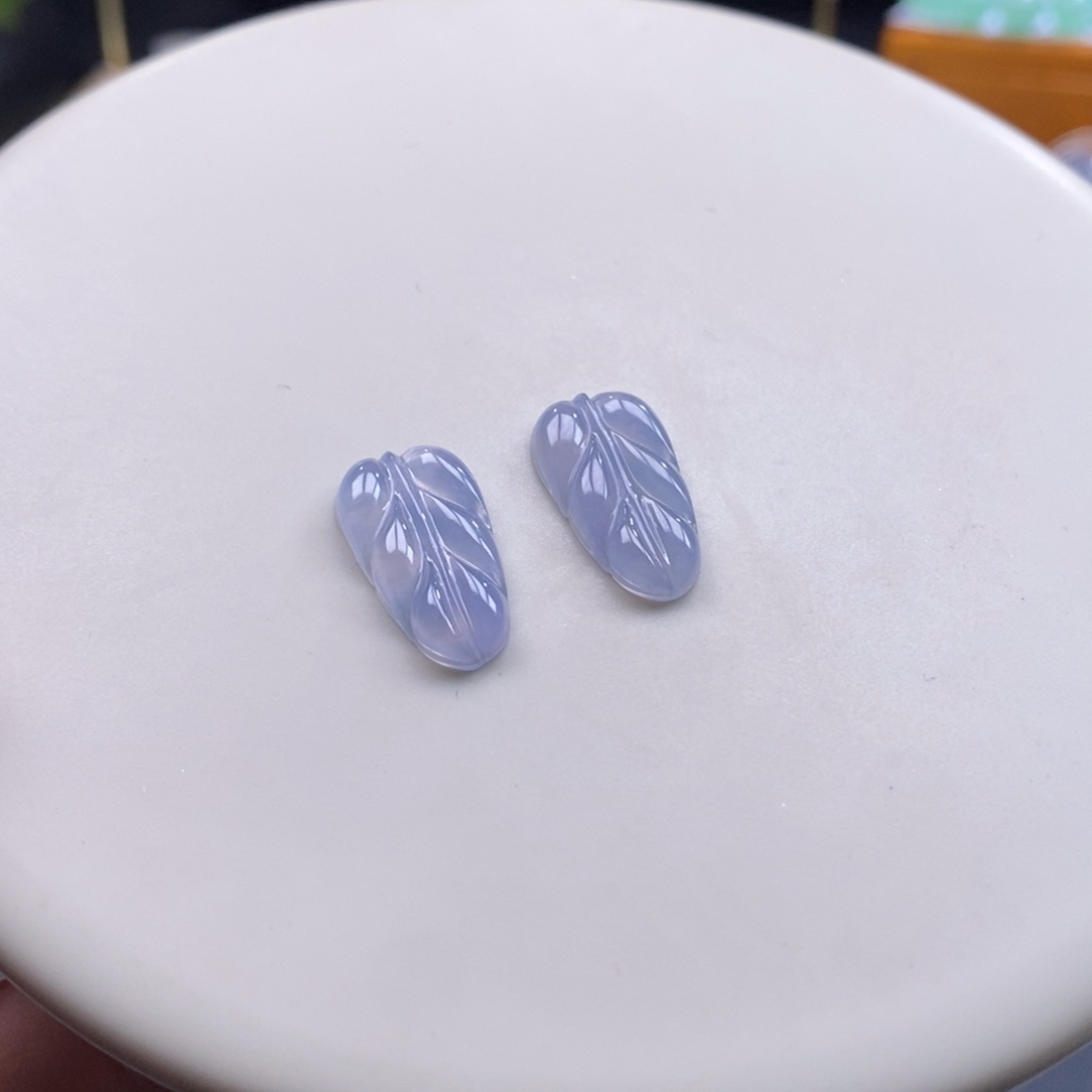 翡翠吊坠(不含链)未镶嵌翡翠多样性发其一（只发一个）