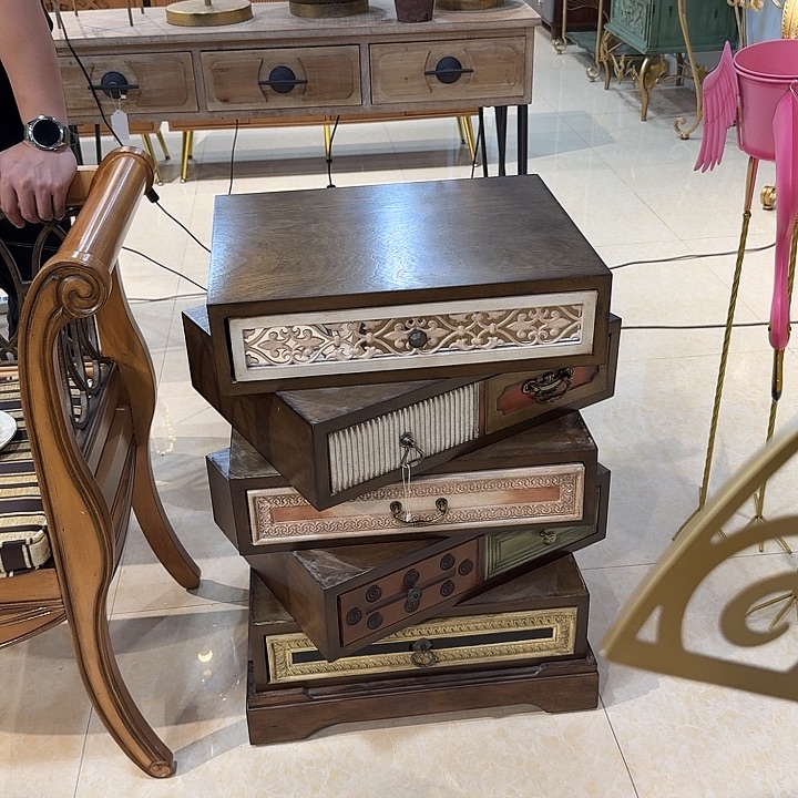 有机玻璃木质柜子