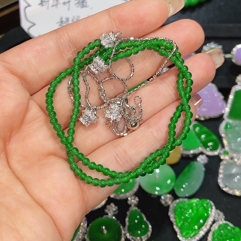 【闪购商品】翡翠颈饰未镶嵌天然翡翠