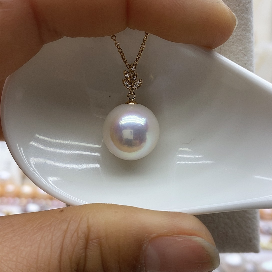 淡水珍珠吊坠(赠链)18K金镶嵌