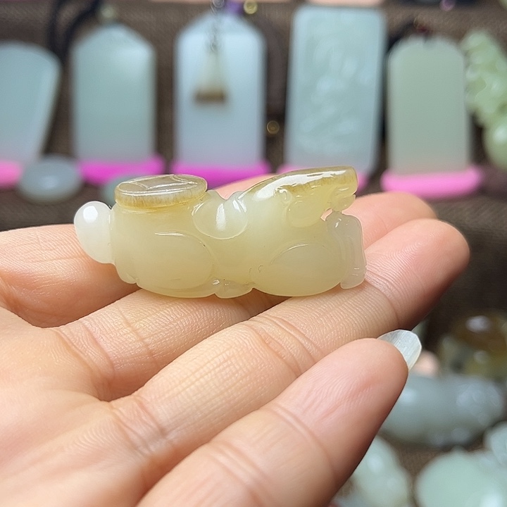 和田玉（糖玉）未镶嵌颈饰
