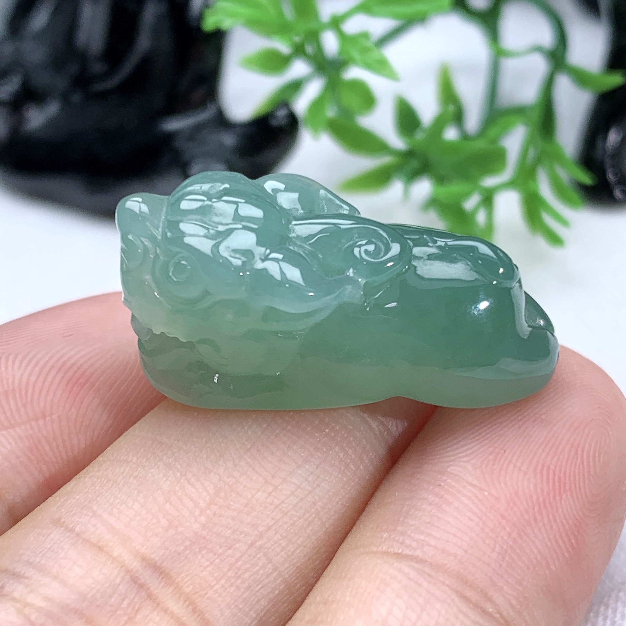天然缅甸翡翠A货冰润满绿貔貅吊坠挂件29.7−12.4−12.9mm