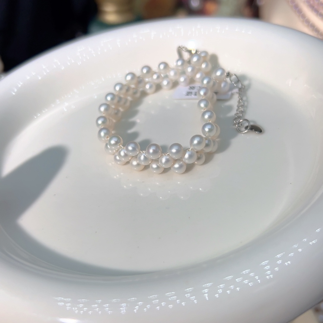 淡水珍珠4.5到5近正圆天然珍珠钛钢