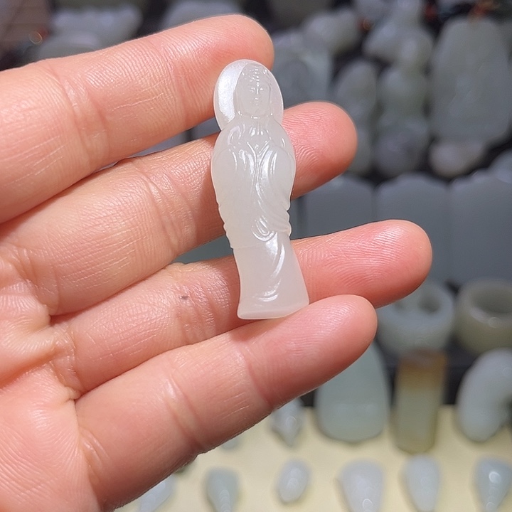 和田玉未镶嵌颈饰