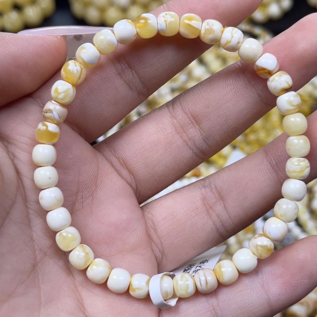 蜜蜡未镶嵌珠宝奇石5.4m