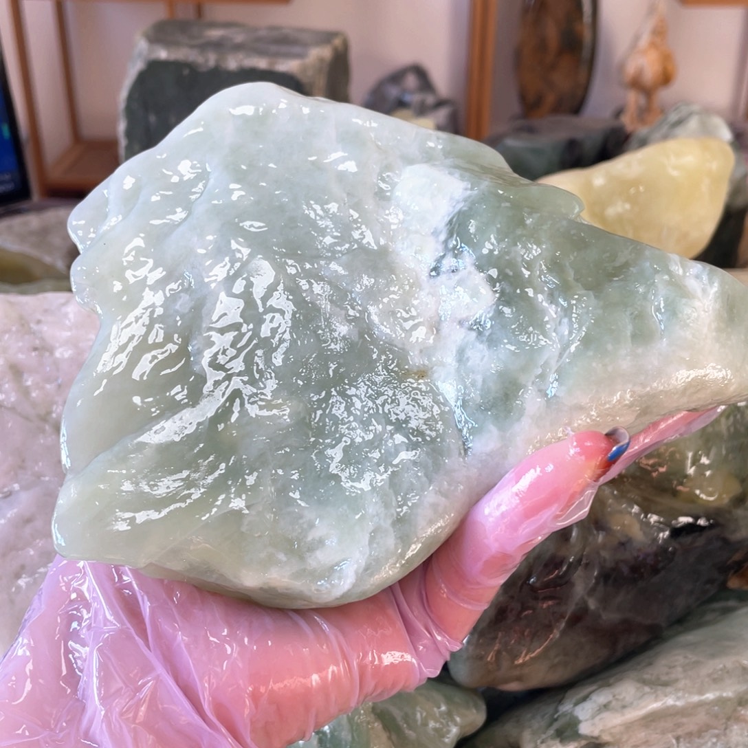 蛇纹石玉未镶嵌中国四大名玉简易