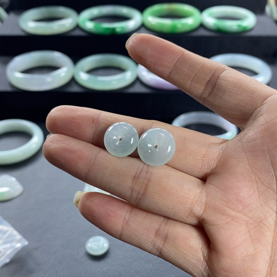 握***瑜翡翠未镶嵌颈饰天然翡翠