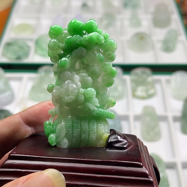 翡翠未镶嵌摆件天然缅甸翡翠