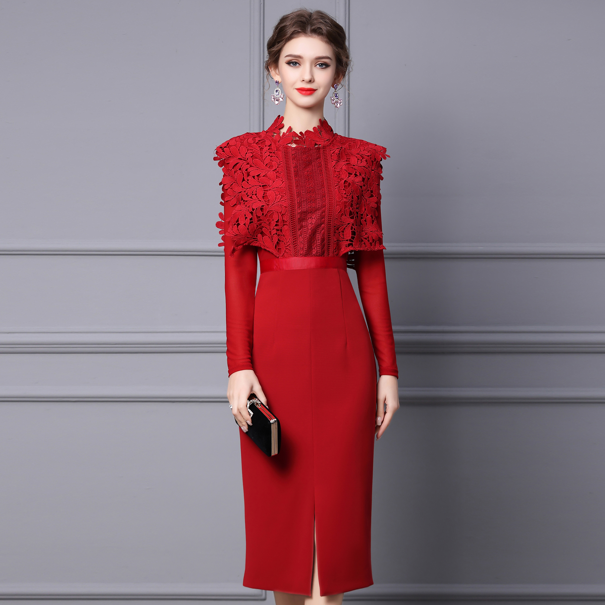 枝荔红色宴会连衣裙秋季2025气质漂亮水溶蕾丝长袖打底红色长裙子