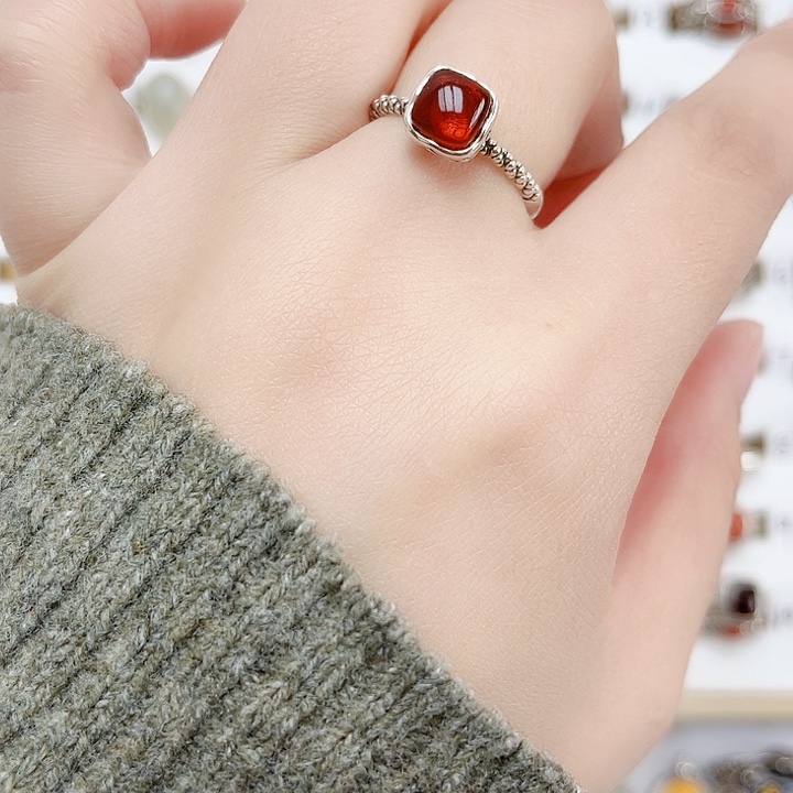 血珀戒指银S925镶嵌天然