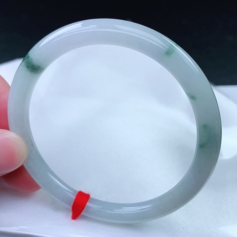 翡翠手镯（圆镯）未镶嵌28号