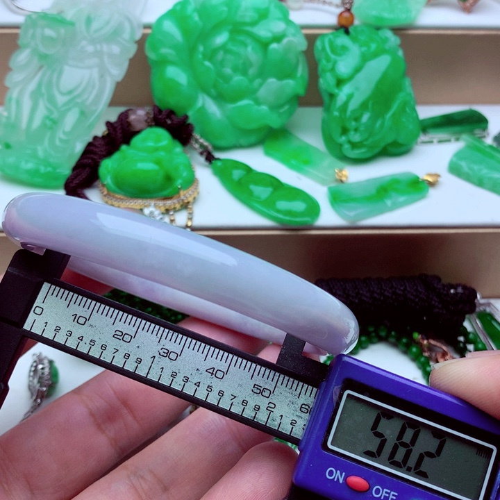 未镶嵌手镯翡翠手…