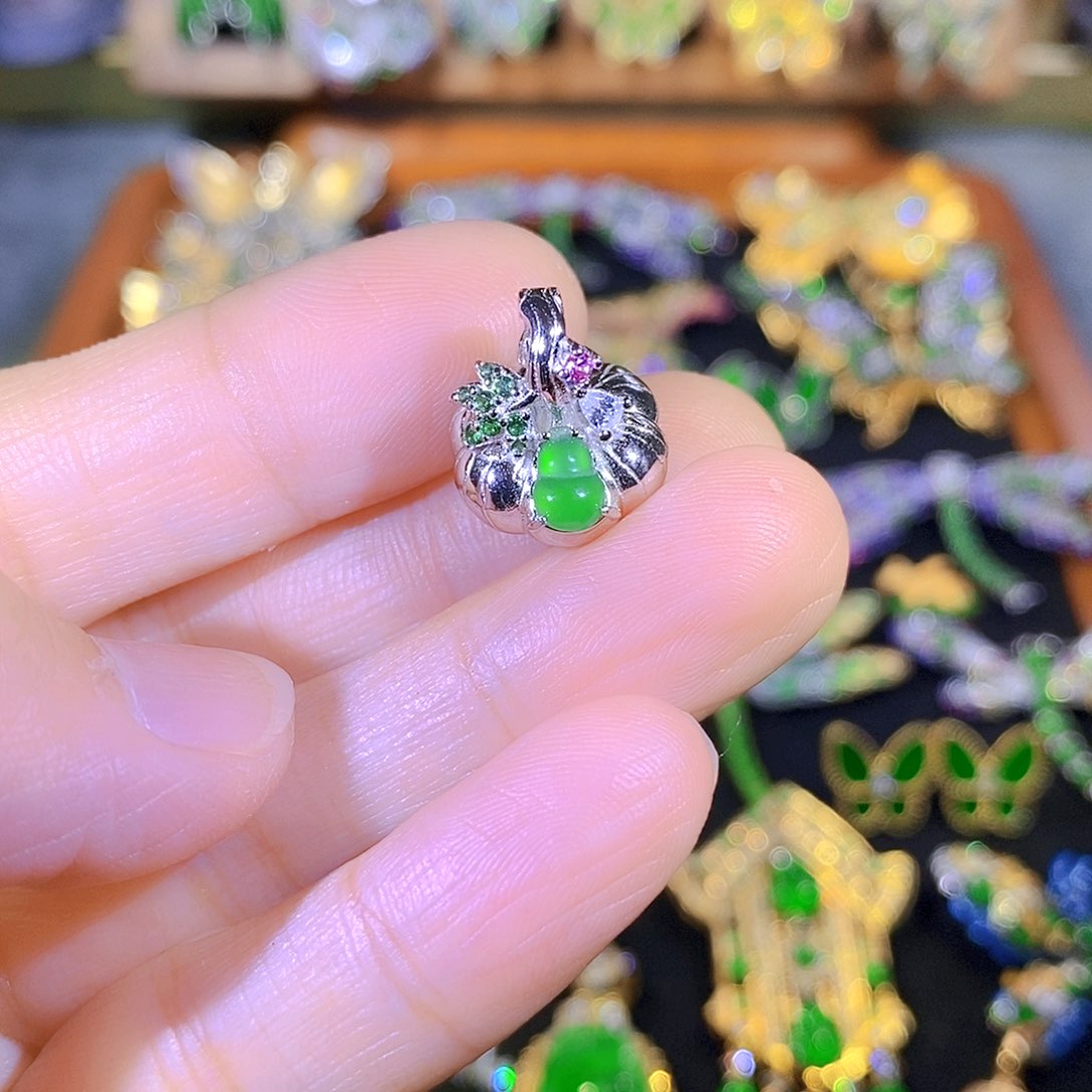 吊坠(不含链)银S925镶嵌翡翠