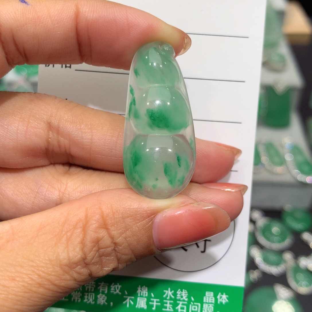 颈饰银S925镶嵌石英质玉（非洲翠）