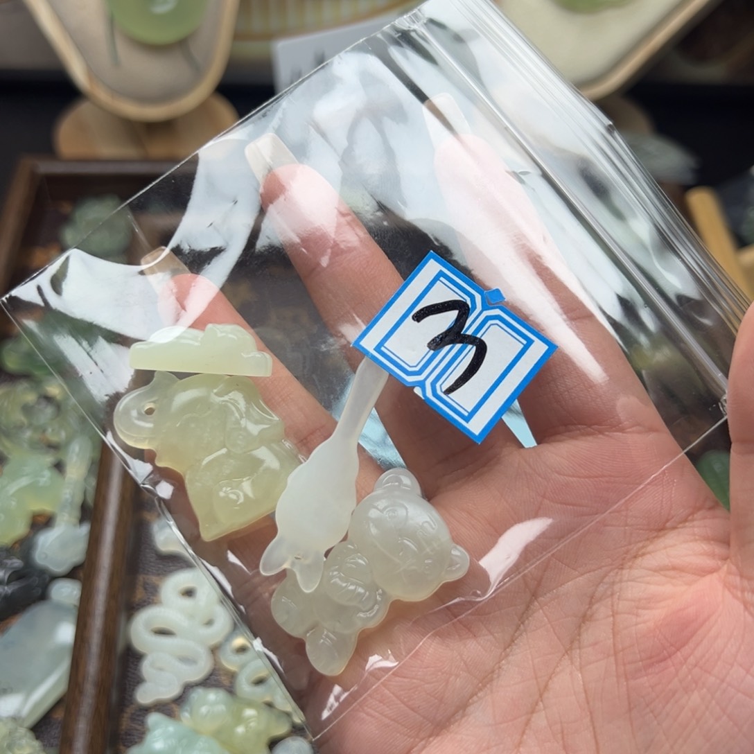 ღ***࿐蛇纹石玉未镶嵌颈饰3