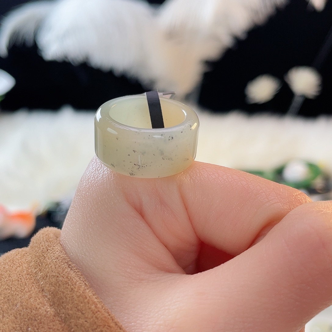 和田玉（子料）未镶嵌戒指k115籽料圆切16.9mm