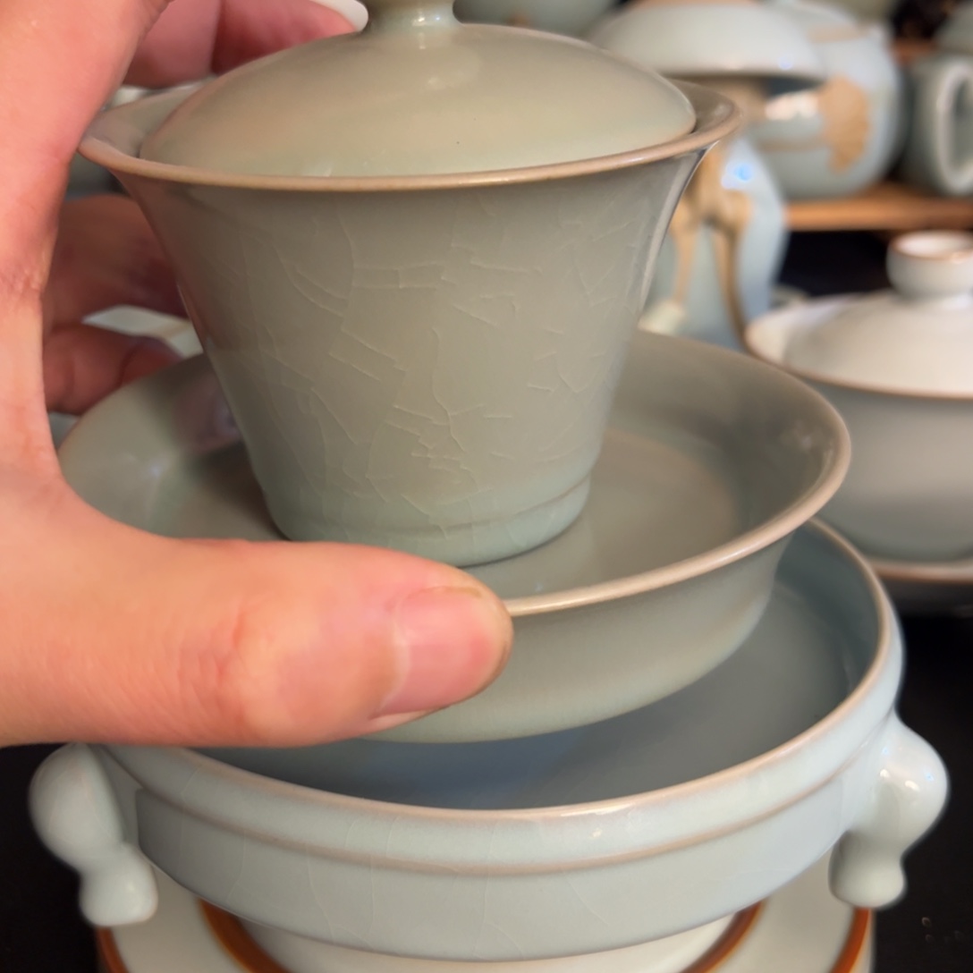 纯矿石微瑕三才盖碗