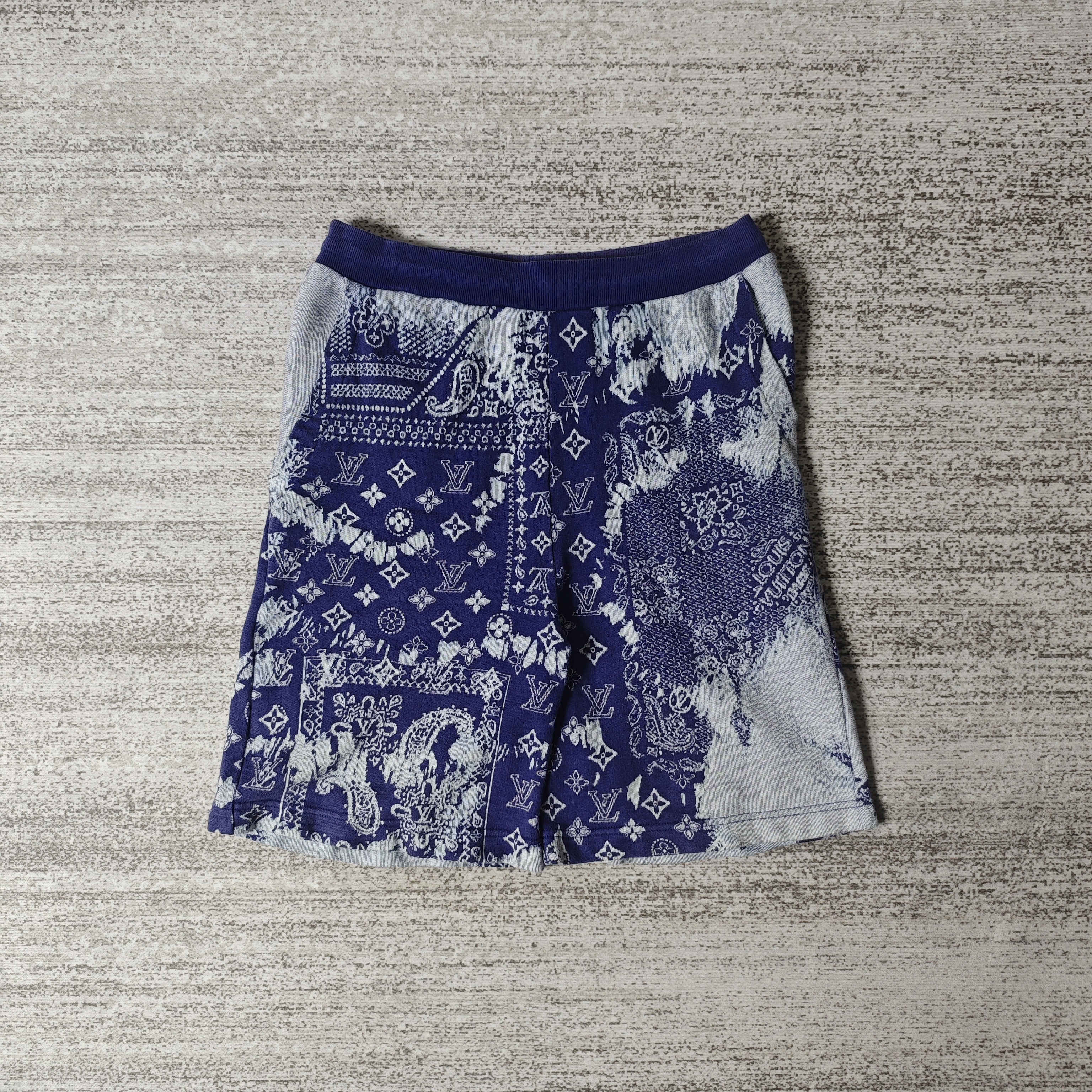 95新 LouisVuitton/路易威登 腰果花满印Logo针织短裤/M码＃7259