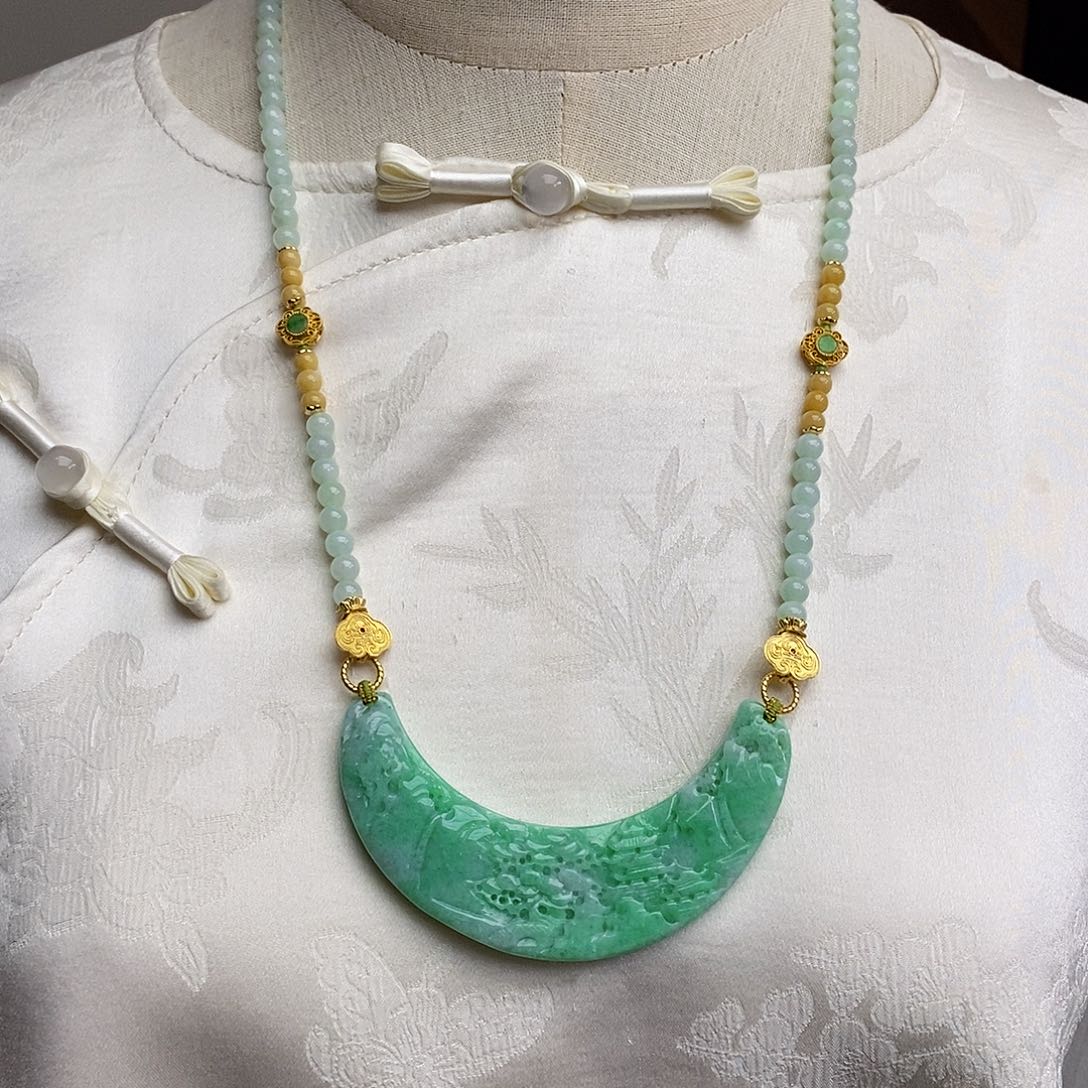 翡翠颈饰未镶嵌天然