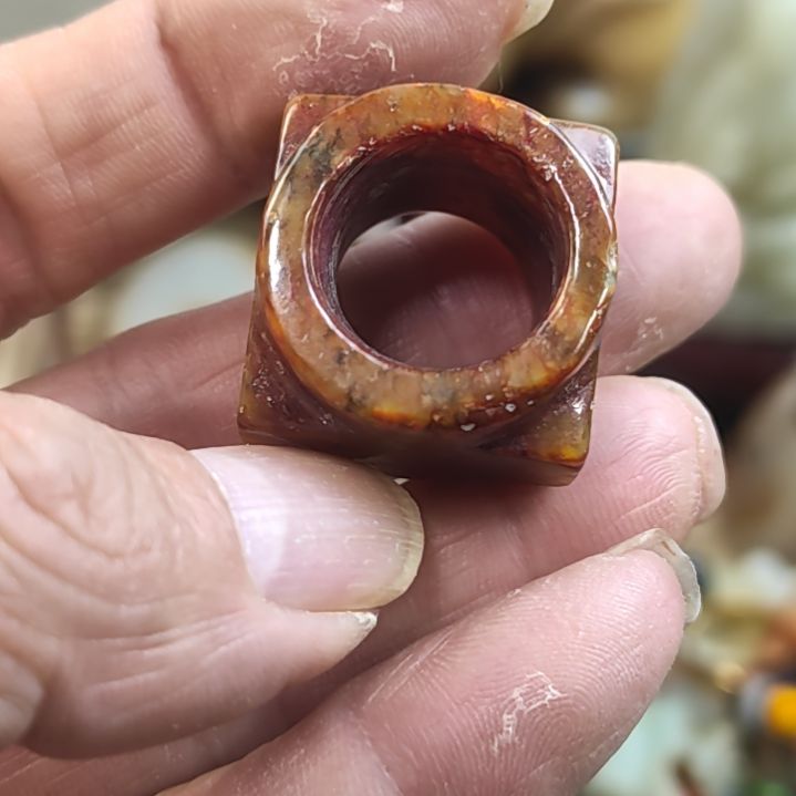 和田玉（糖玉）未镶嵌挂件