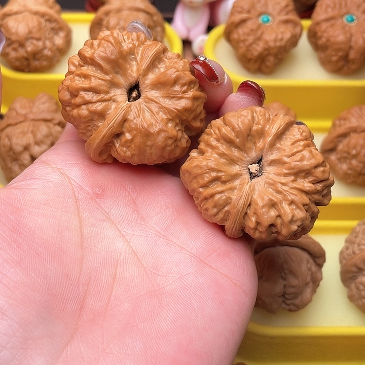 文玩核桃吊坠万****人蛤蟆