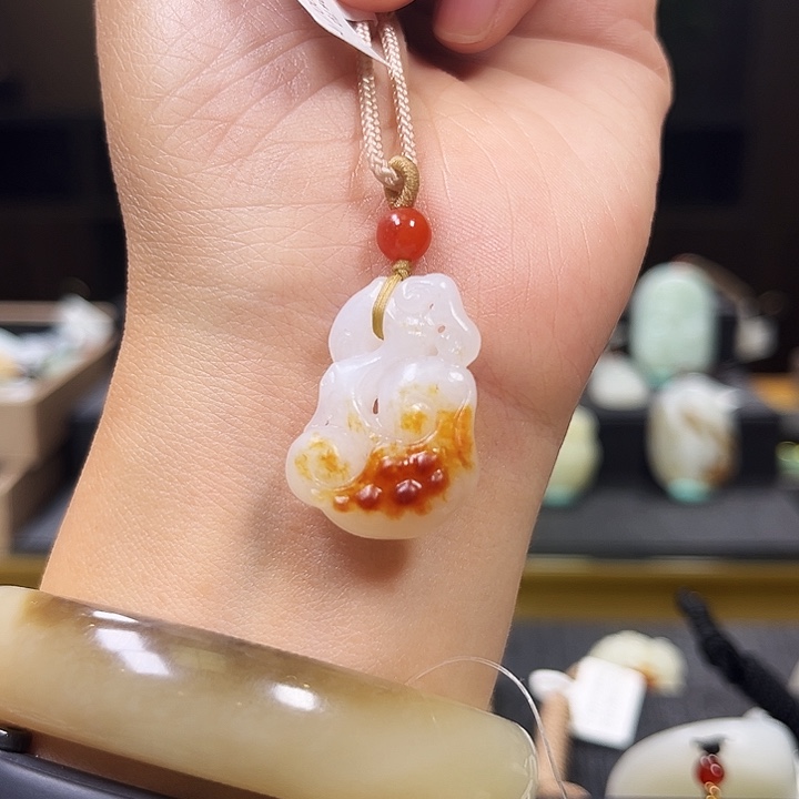 和田玉颈饰未镶嵌