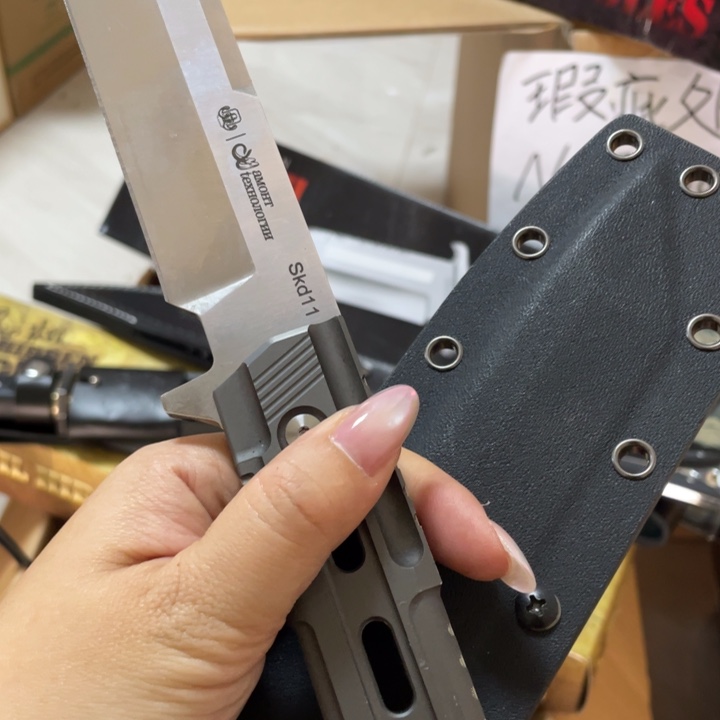 清仓处理机甲猎人