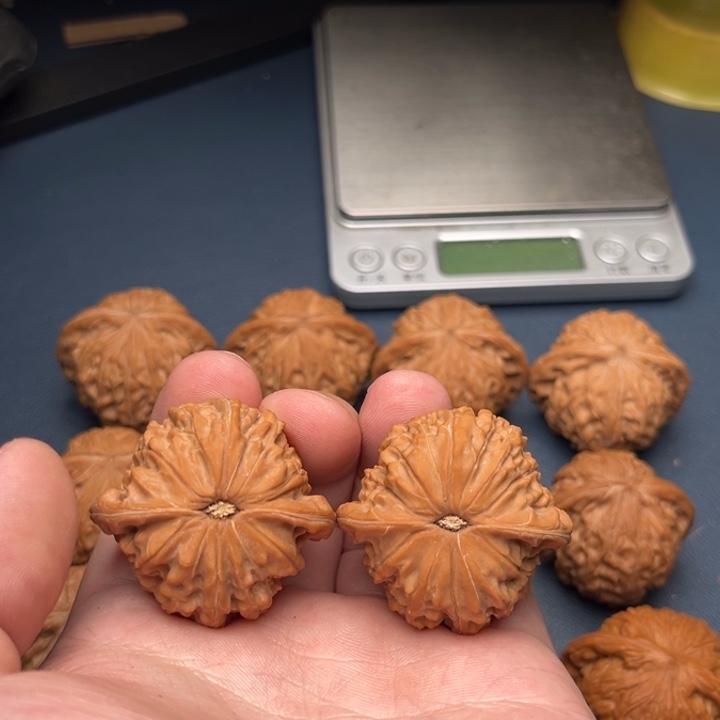 文玩核桃把件小**志39磨盘邮费自理