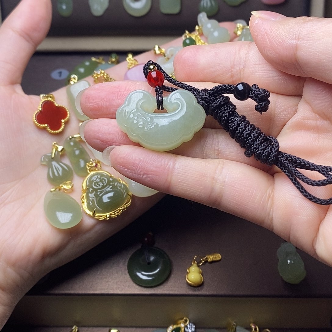 和田玉颈饰银S925镶嵌