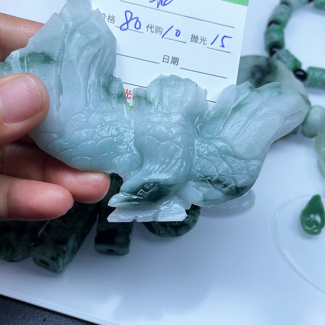 定制翡翠未镶嵌?**?翡翠