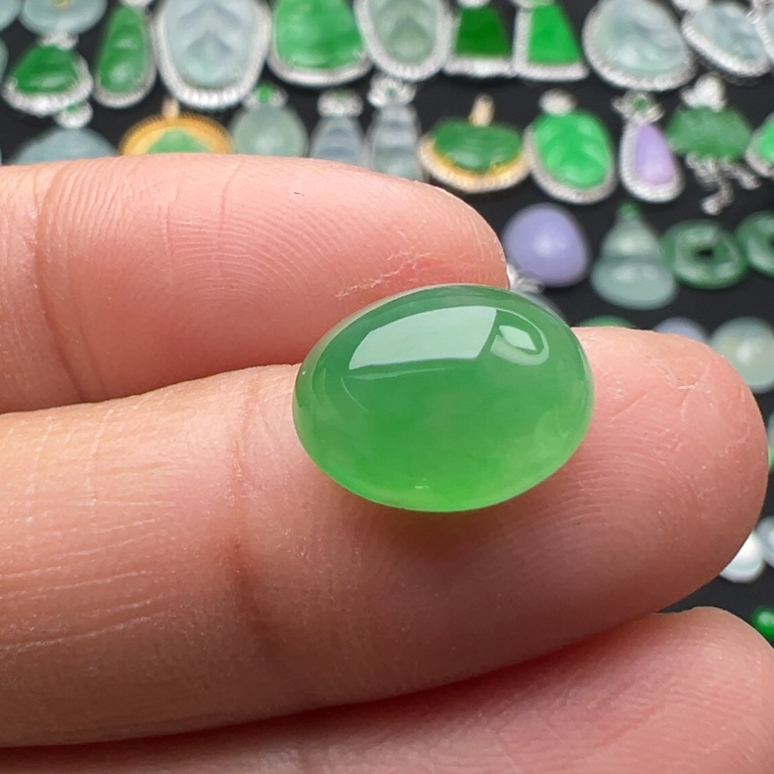 翡翠颈饰未镶嵌蛋11.8