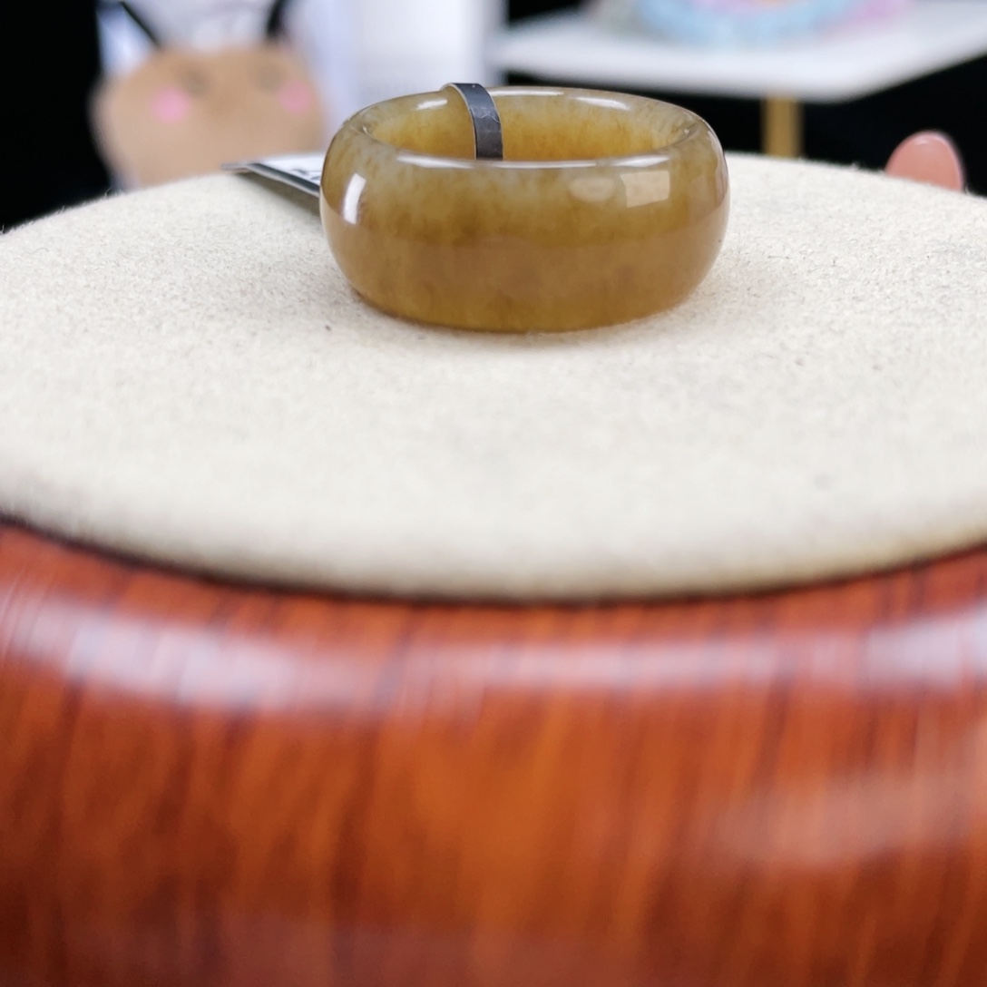 和田玉未镶嵌戒指P27浓糖轮胎17.8不退换