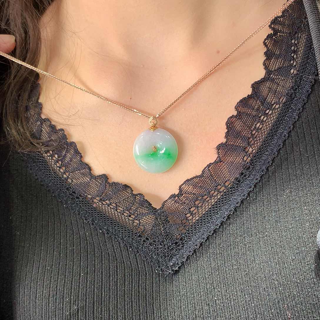 翡翠吊坠(赠链)18K金镶嵌