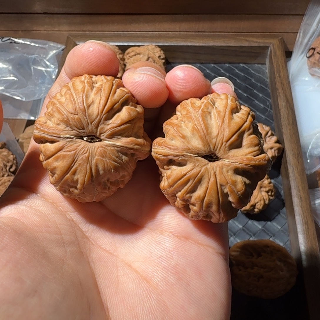 S***y吊坠文玩核桃42全品元宝