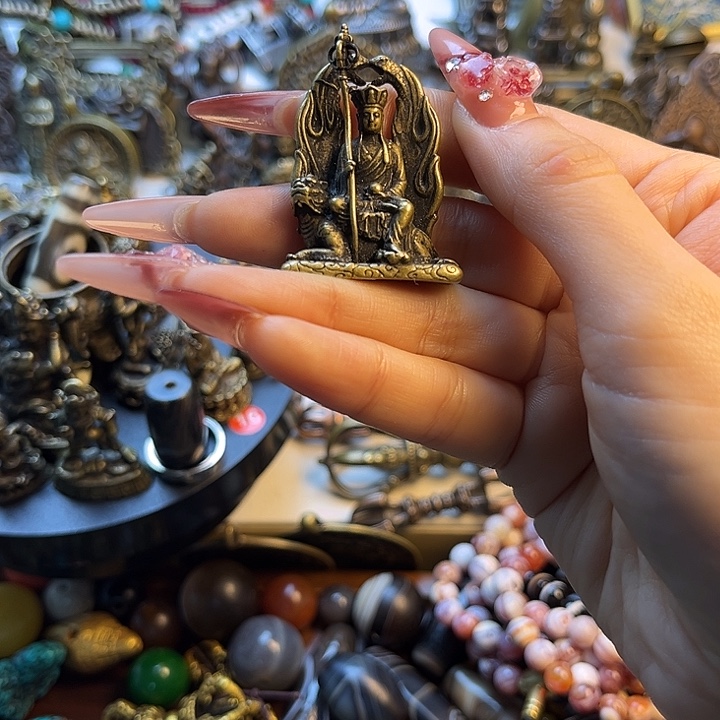 ****边泥塑闪价漏价一件