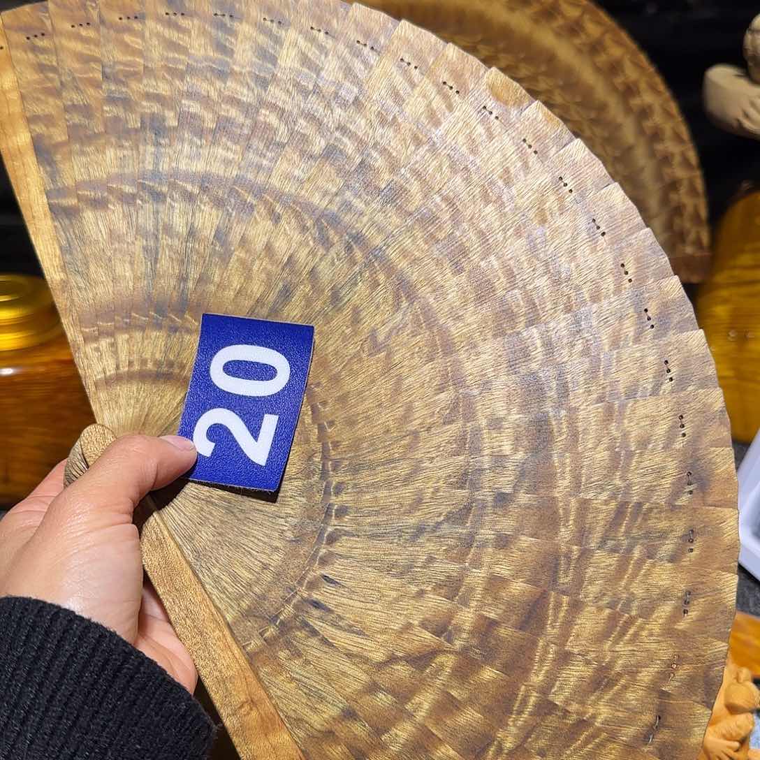 金丝楠人**年金丝楠木扇子