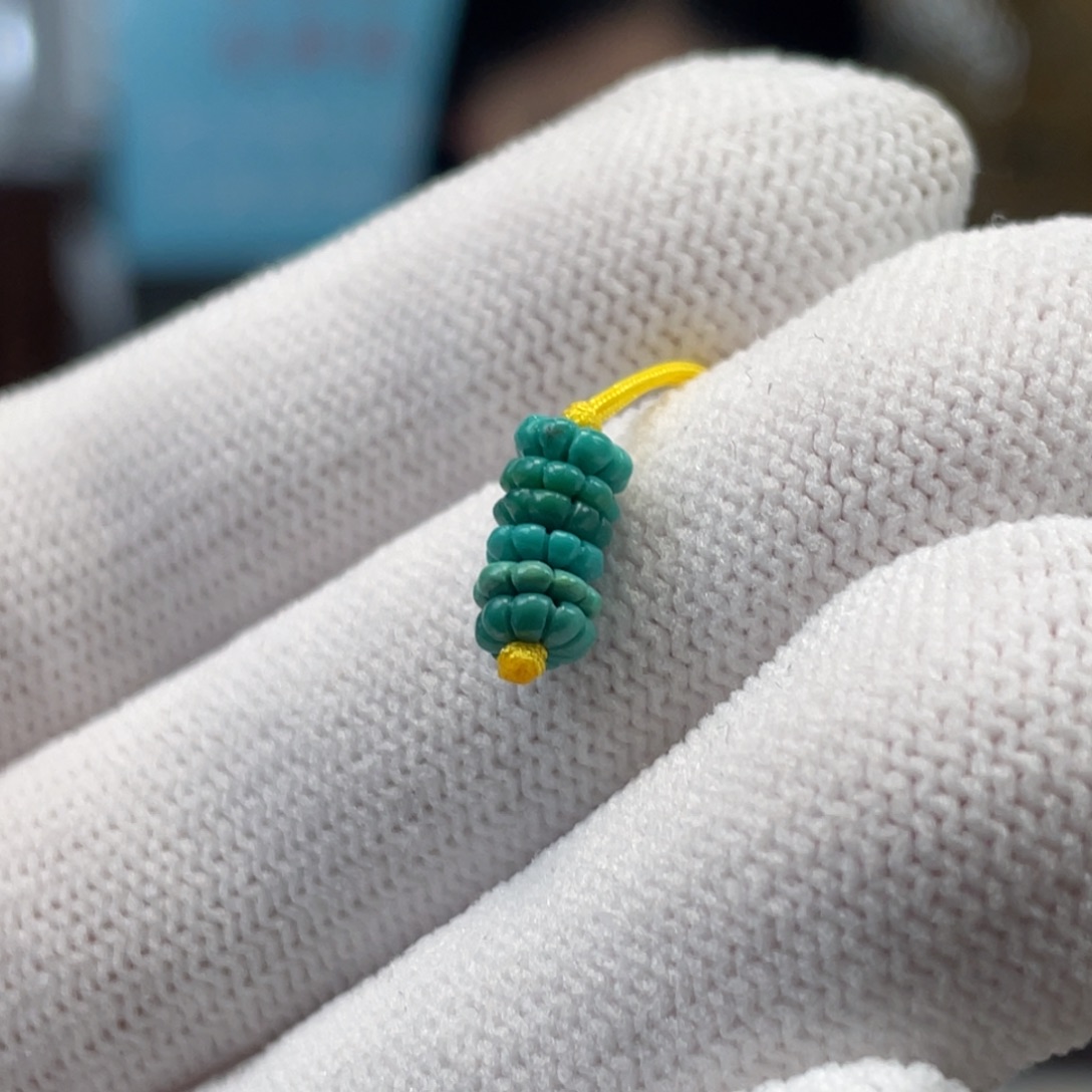 绿松石未镶嵌挂件