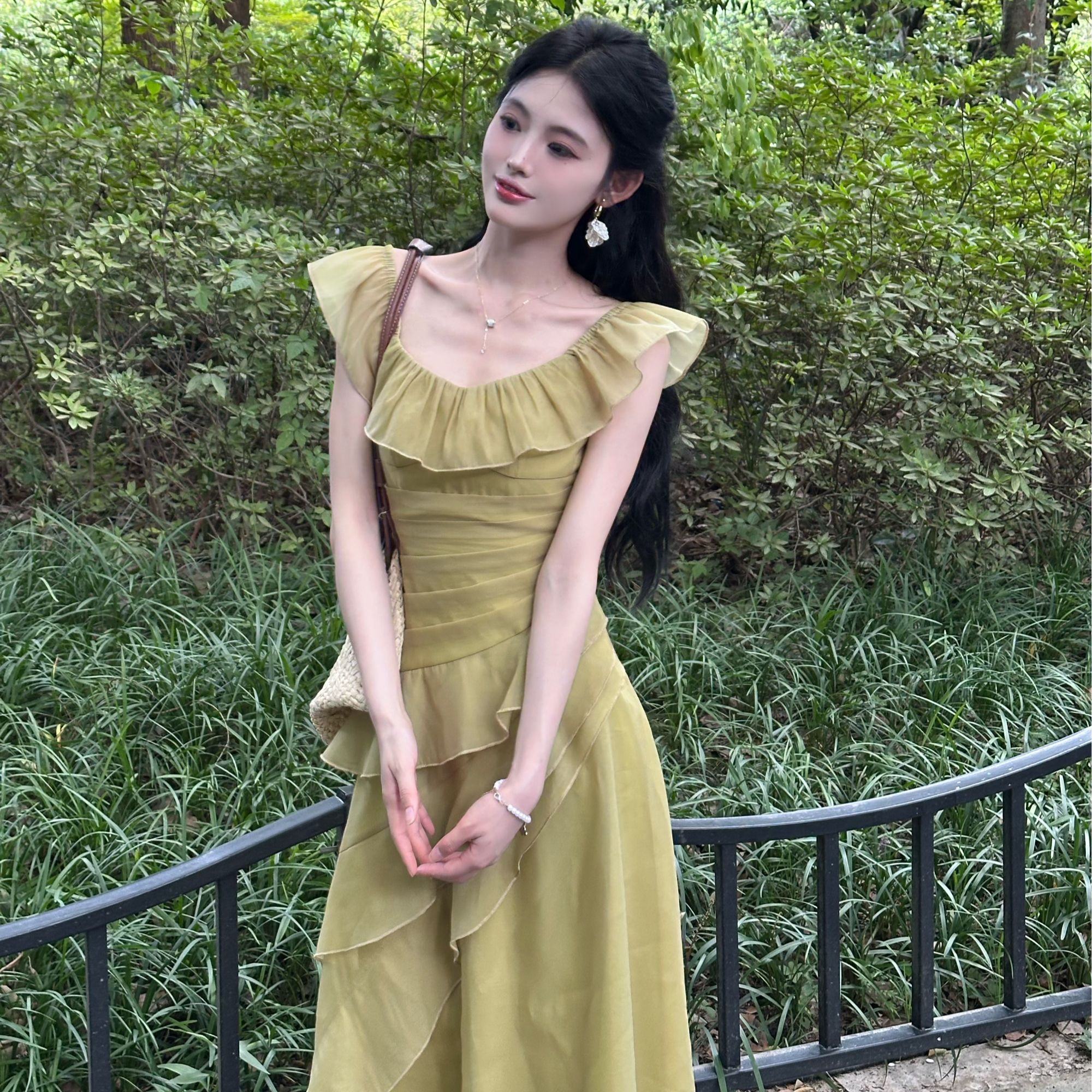 小八请沧【绿镜仙踪】25夏季新款法式个性设计感连衣裙 00108 BQC
