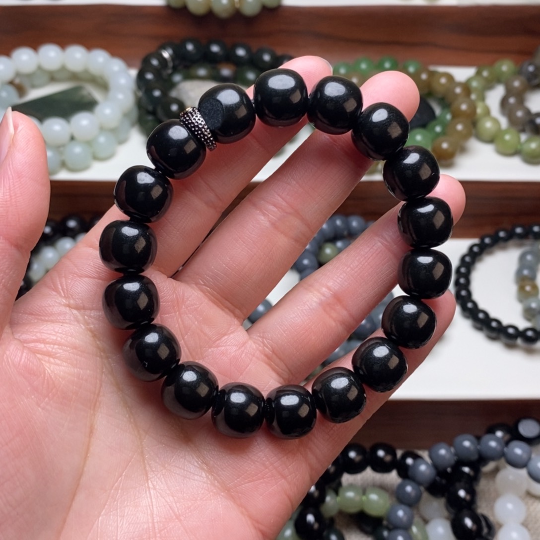 G***g和田玉未镶嵌手串