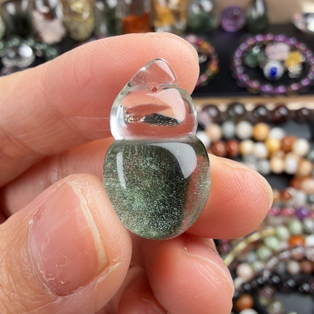 水晶吊坠(不含链)未镶嵌天然绿幽灵聚宝盆