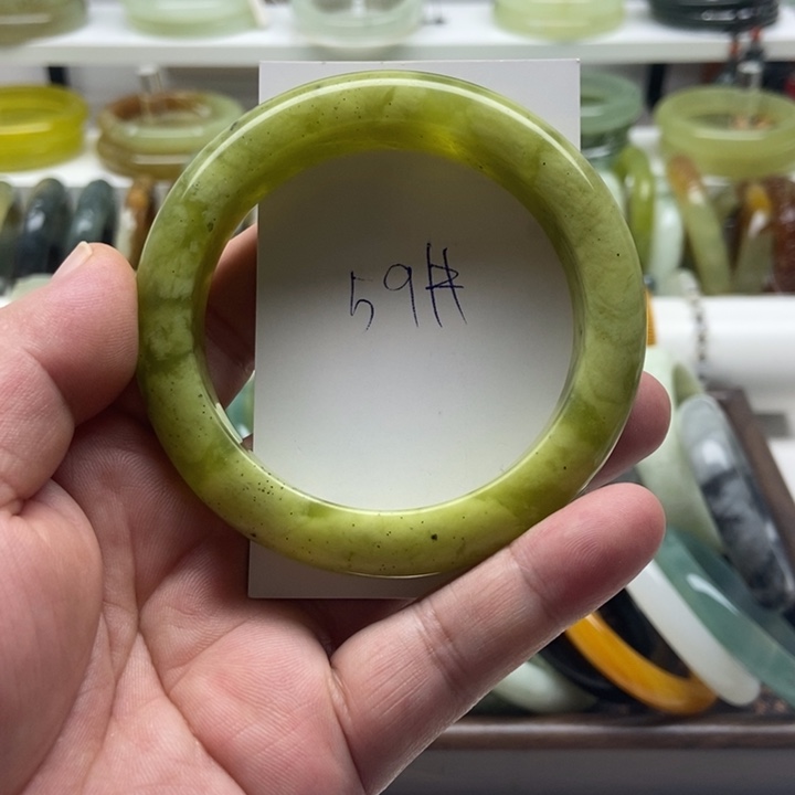 未镶嵌蛇纹石玉手镯