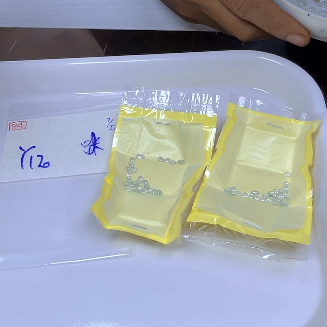 咪***咪定制翡翠未镶嵌翡翠